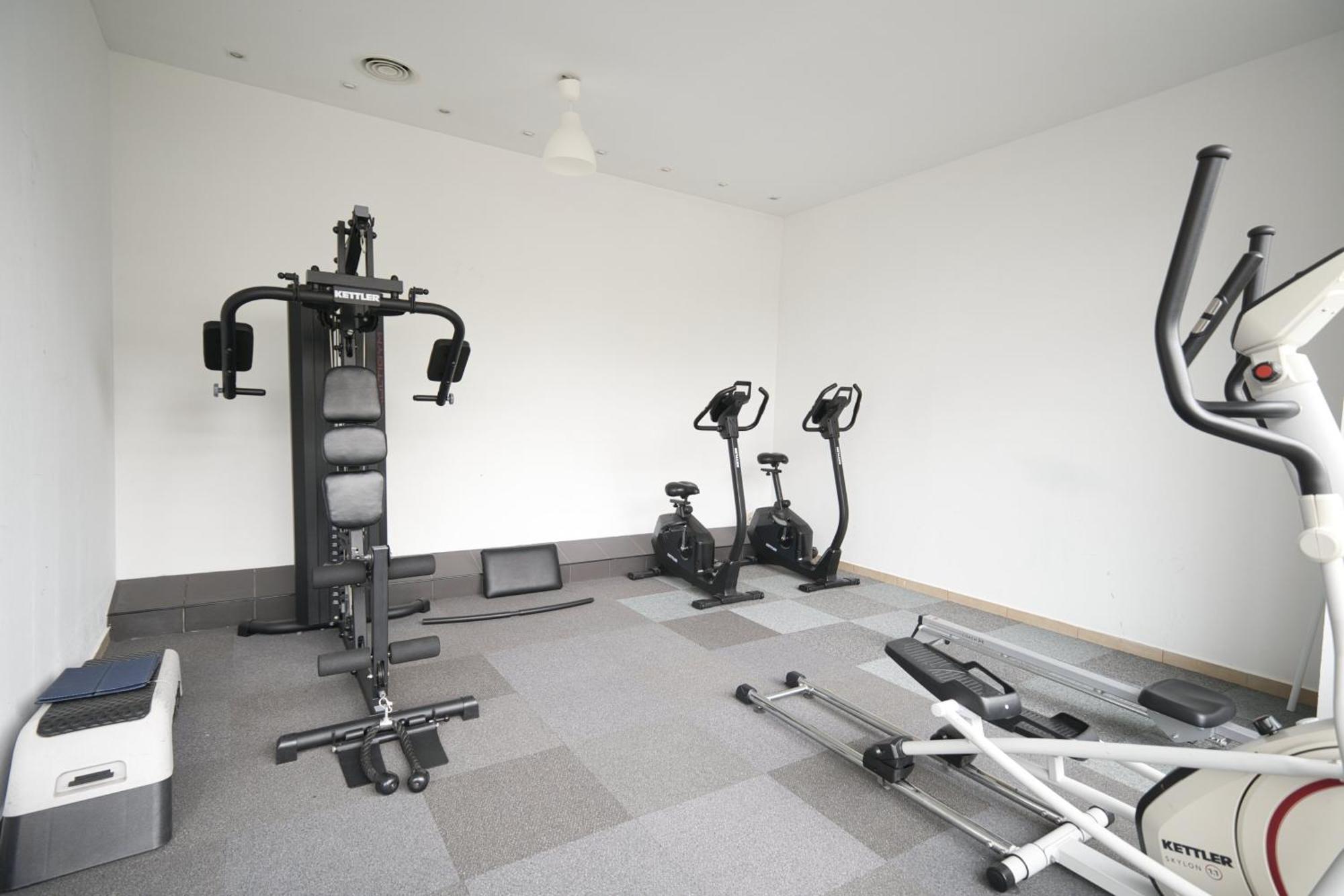 Apartamenty Olimpic 科沃布热格 外观 照片